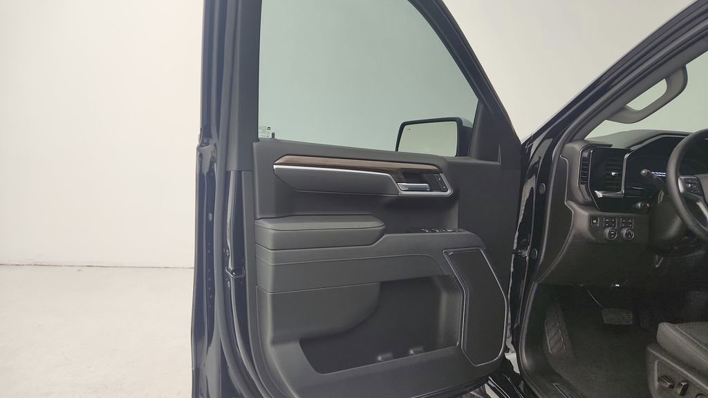 Used 2025 Chevrolet Silverado 1500 LT w/ Texas Edition Plus image 19