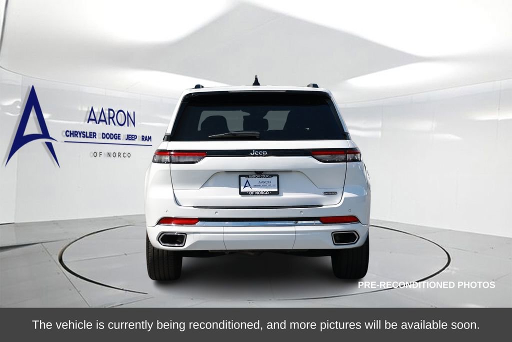 Used 2023 Jeep Grand Cherokee Overland w/ Rear Seat Video Group I image 3