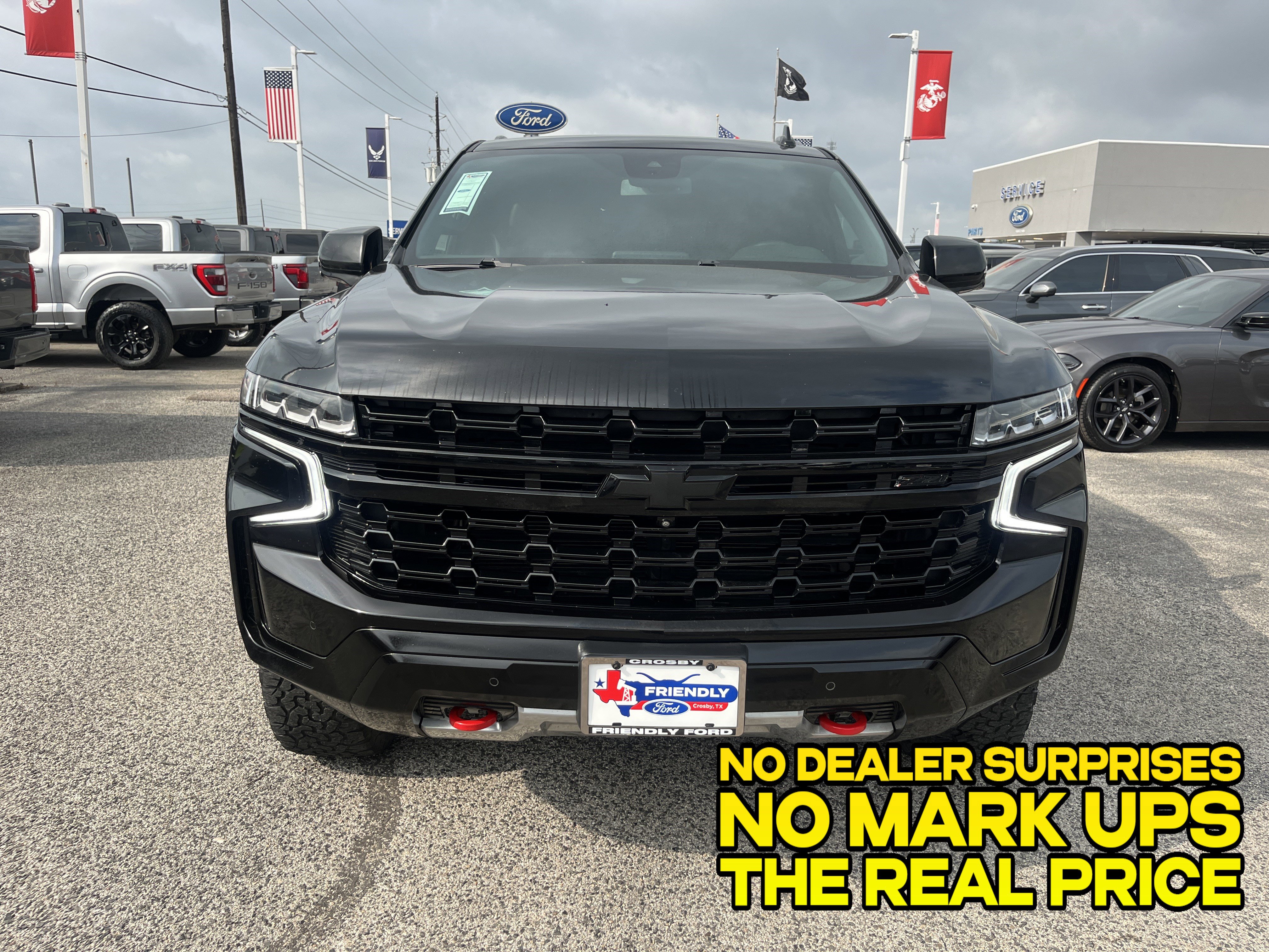 Used 2023 Chevrolet Tahoe Z71 w/ Luxury Package AWD/4WD image 8