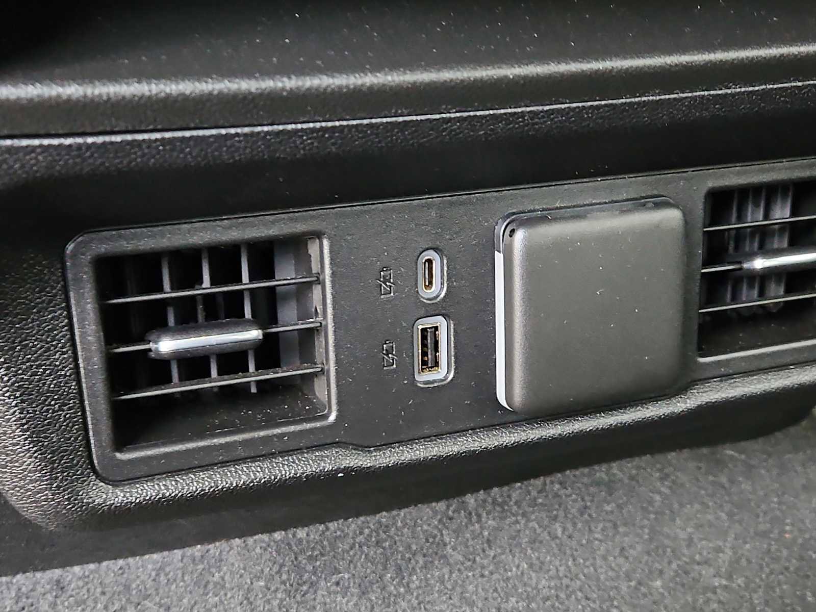 Used 2023 Chevrolet Silverado 1500 LT image 21