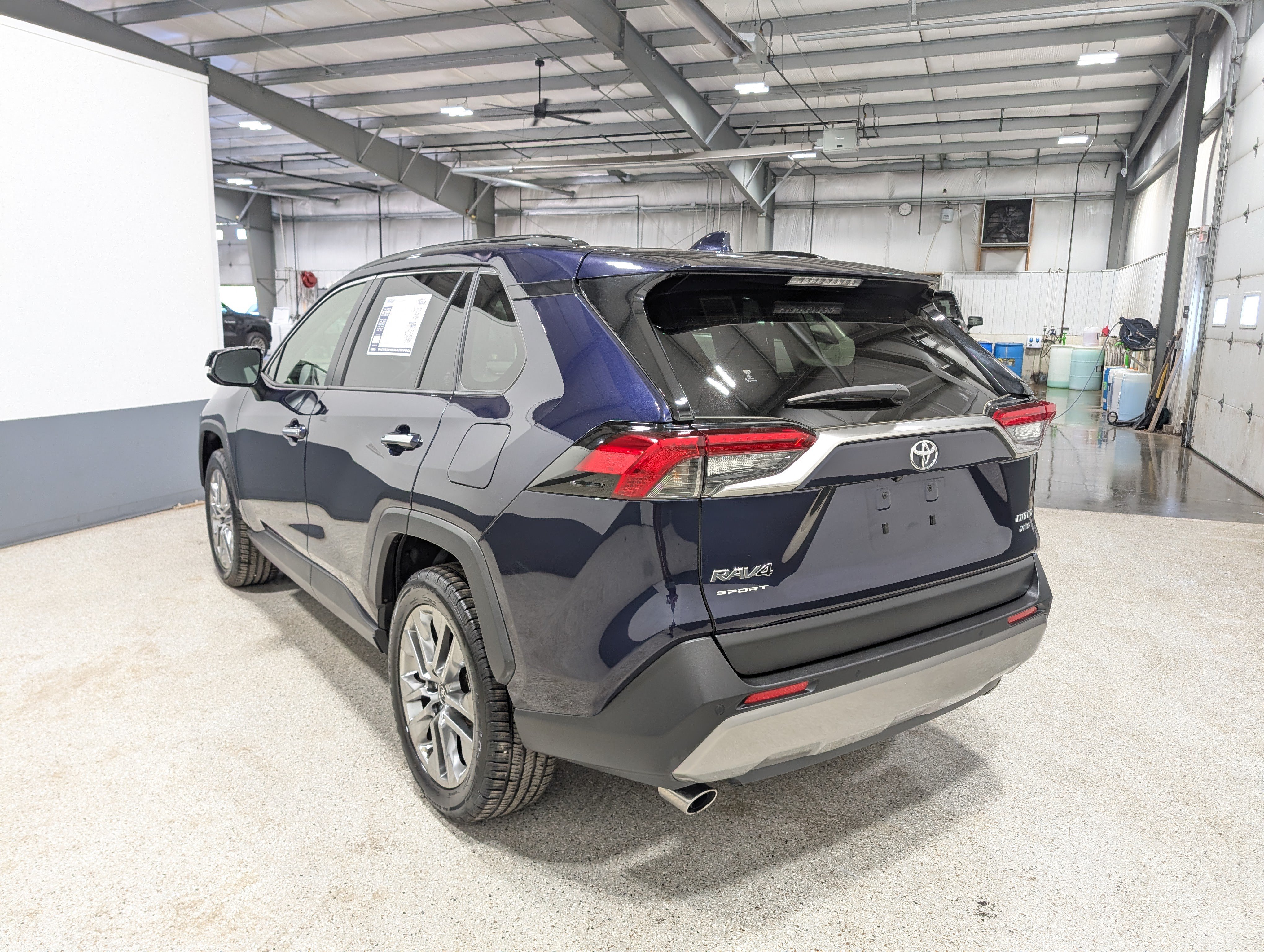 Used 2023 Toyota RAV4 Limited AWD/4WD image 5