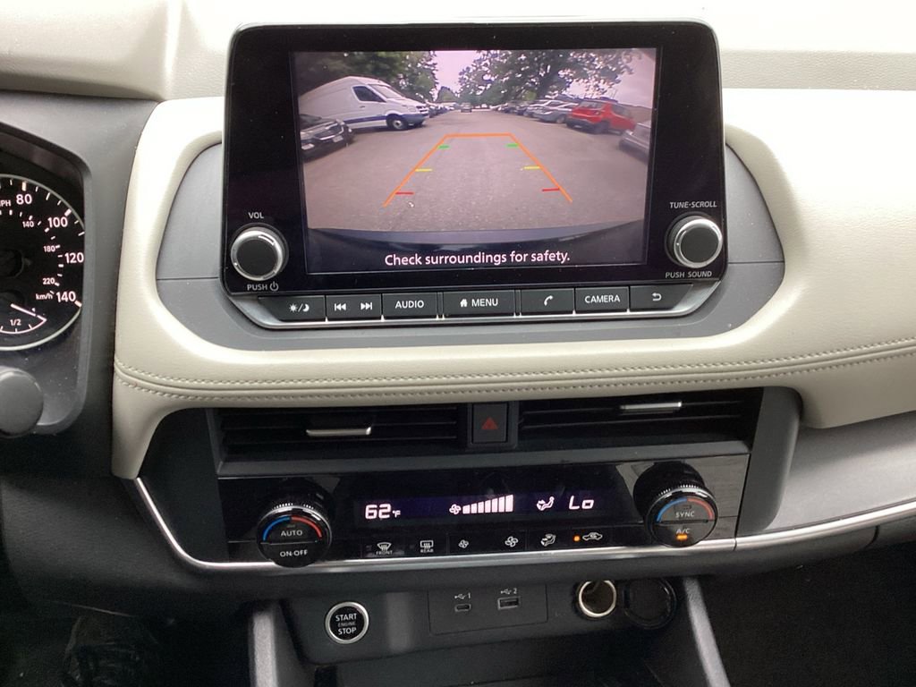 Used 2023 Nissan Rogue SV image 21