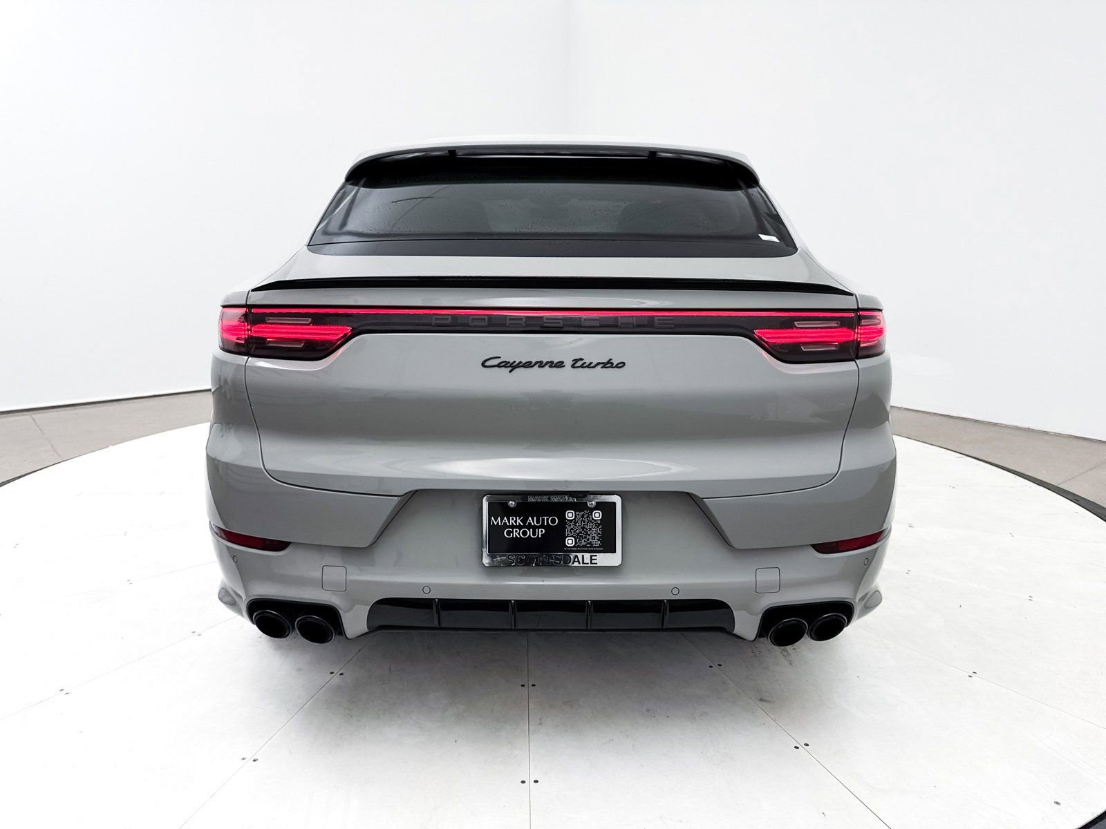 Used 2022 Porsche Cayenne Turbo image 22