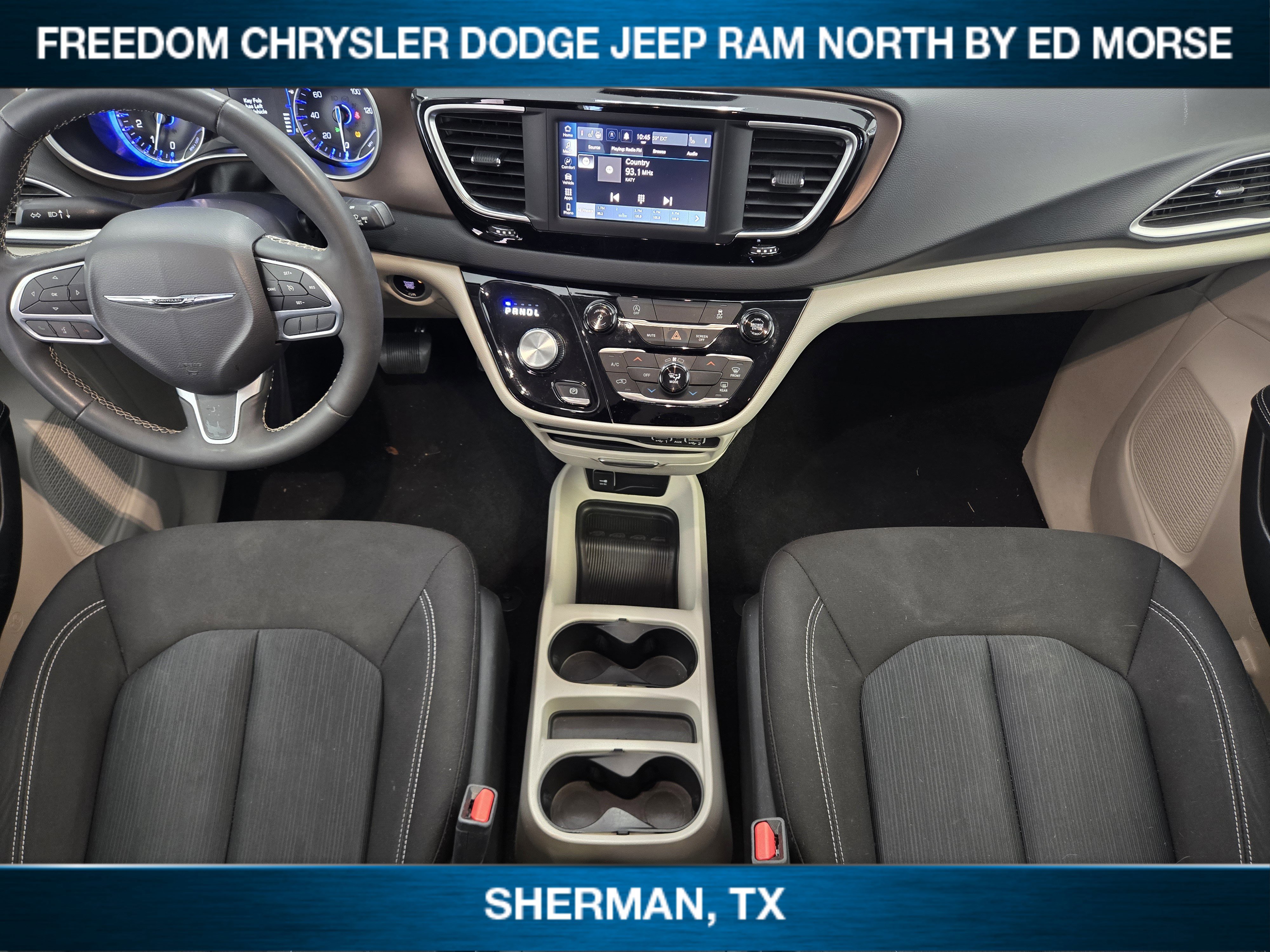 Used 2023 Chrysler Voyager LX image 19