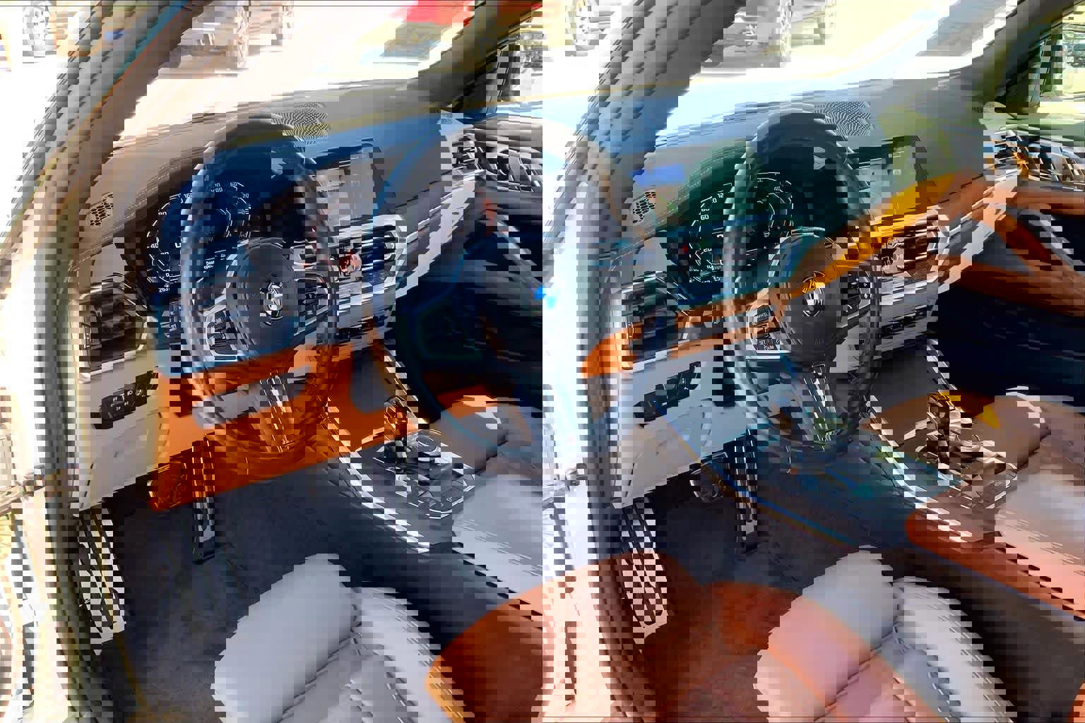 Used 2021 BMW M440i Convertible w/ Premium Package image 14