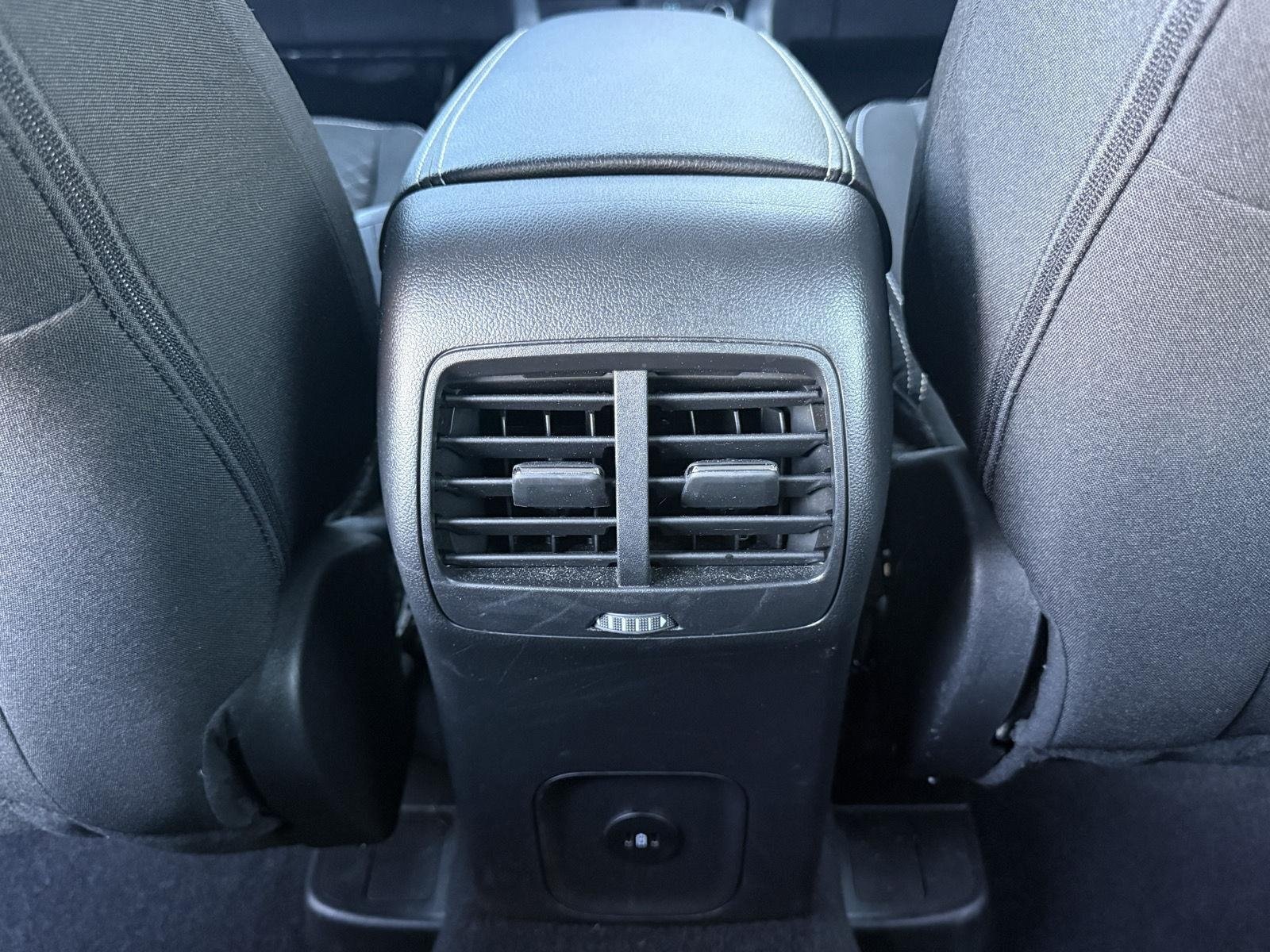 Used 2023 Ford Escape Active AWD/4WD image 29
