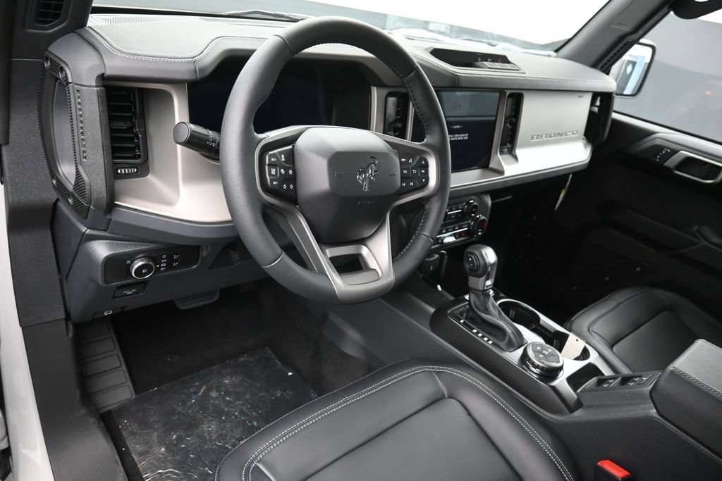 New 2026 Ford Bronco Outer Banks AWD/4WD image 16