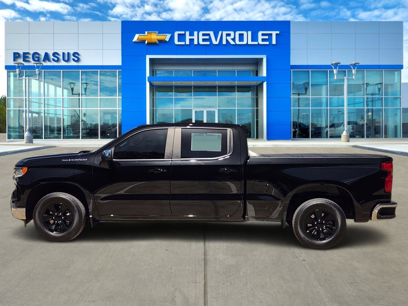 Certified 2025 Chevrolet Silverado 1500 LT RWD video 3