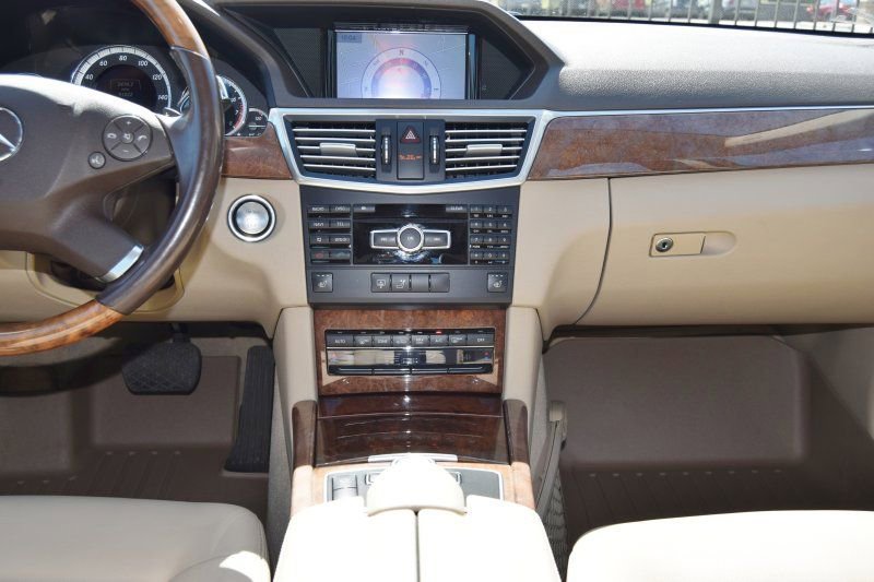 Used 2013 Mercedes-Benz E 350 4MATIC image 35