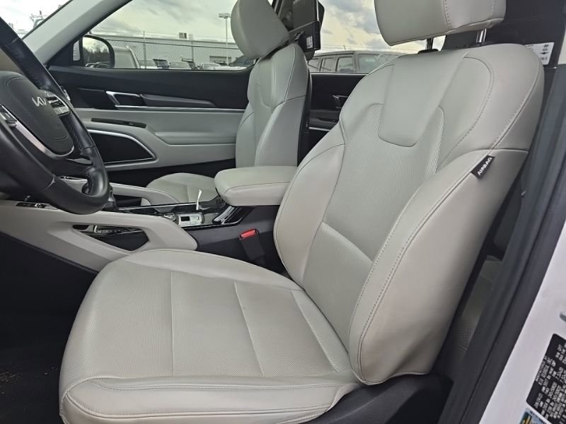 Used 2022 Kia Telluride S image 12