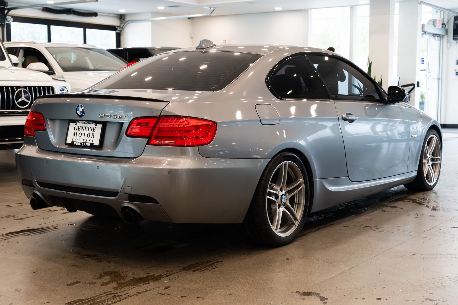 Used 2011 BMW 335is Coupe RWD image 4