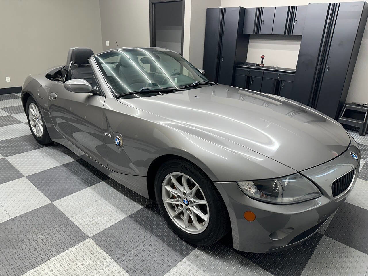 Used 2005 BMW Z4 2.5i image 14