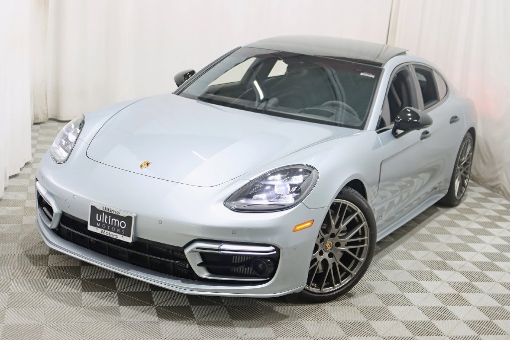 Used 2023 Porsche Panamera GTS AWD/4WD image 5