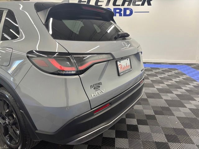 Used 2025 Honda HR-V Sport image 5