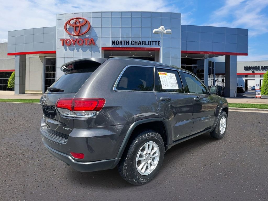 Used 2020 Jeep Grand Cherokee Laredo AWD/4WD image 8