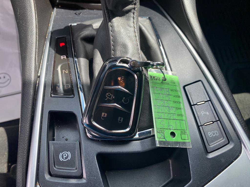 Used 2015 Cadillac SRX Luxury w/ Driver Awareness Package FWD image 31