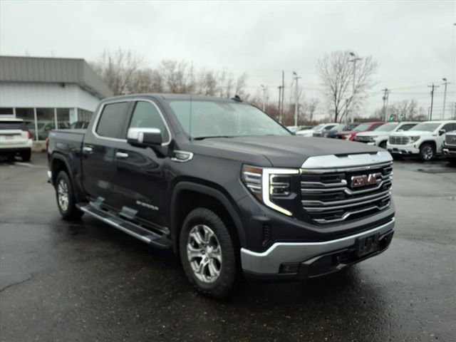 Used 2022 GMC Sierra 1500 SLT w/ SLT Convenience Package image 7