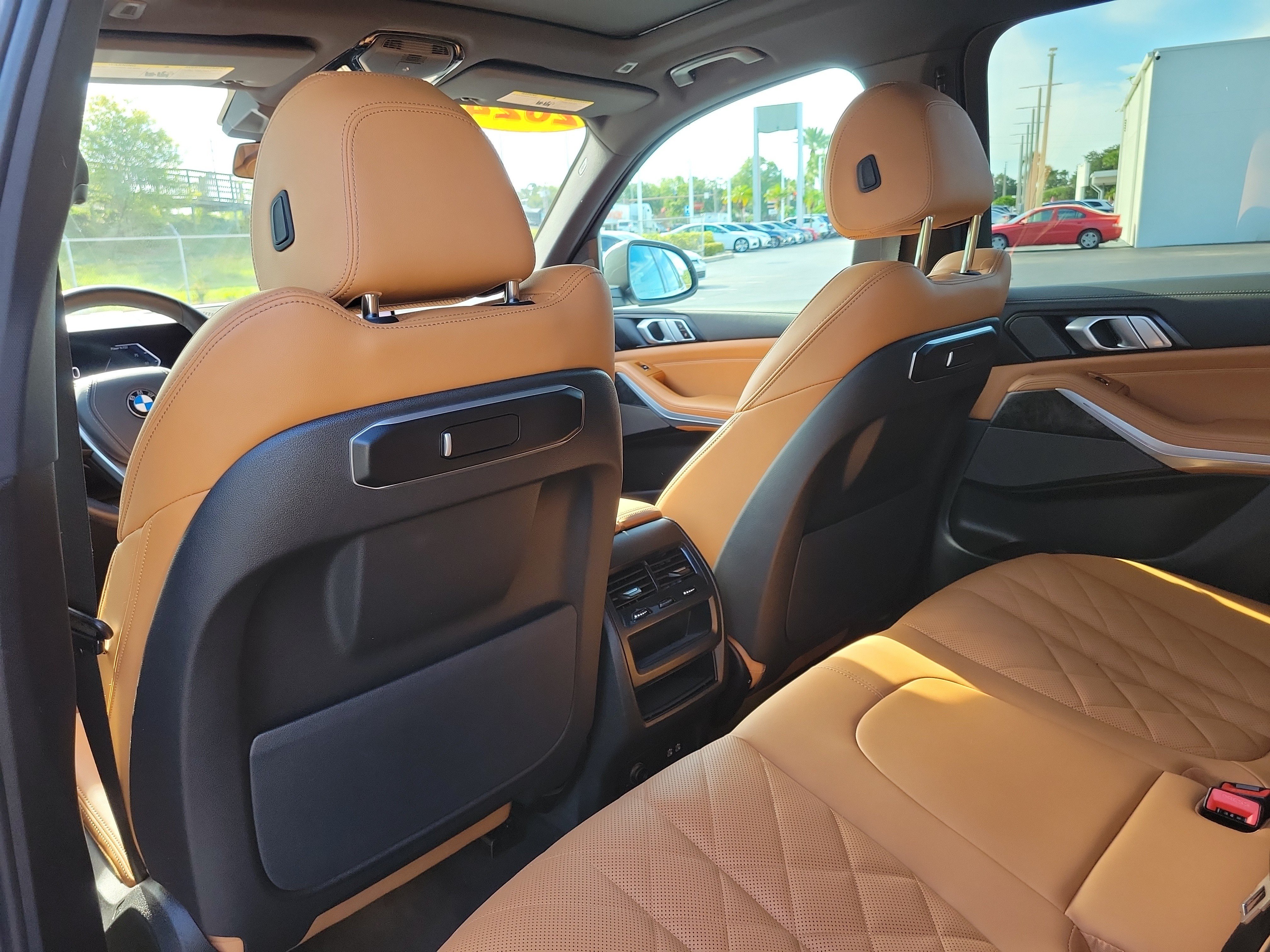 Used 2024 BMW X5 xDrive40i w/ Premium Package AWD/4WD image 12