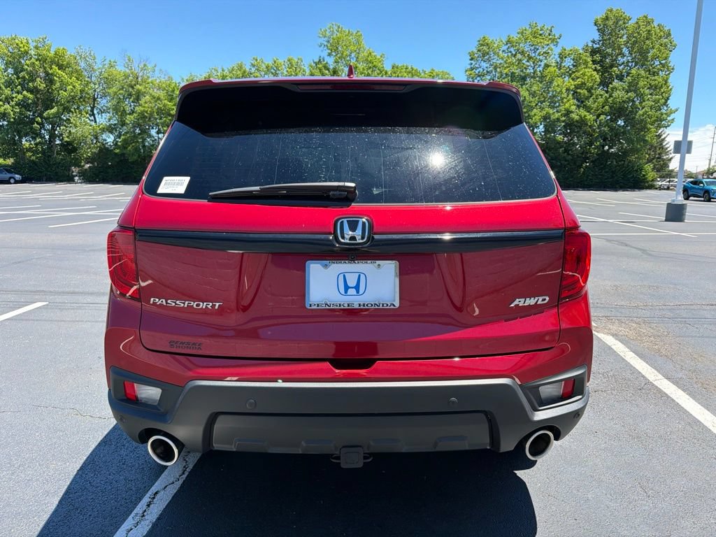Certified 2025 Honda Passport EX-L image 4