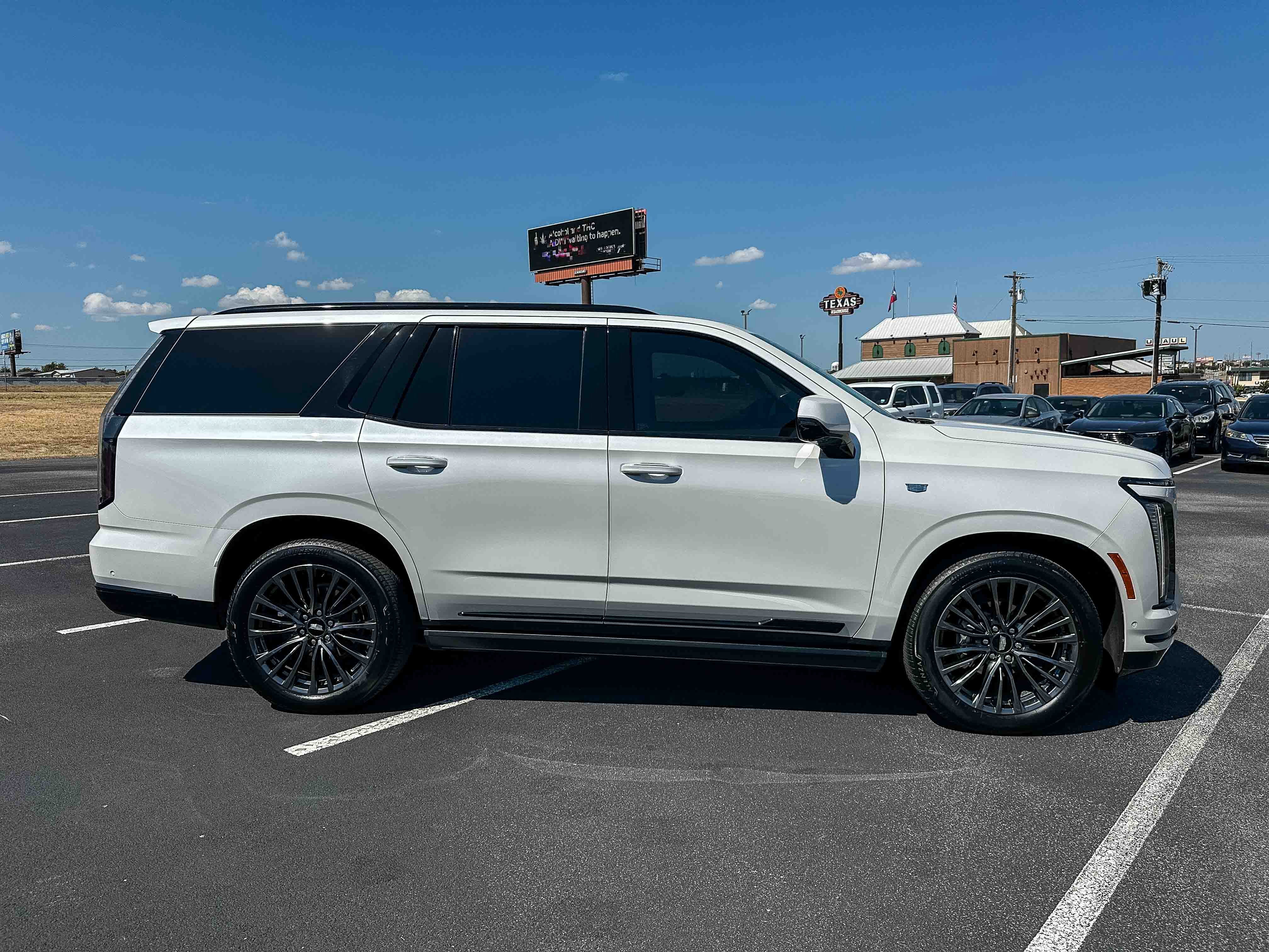 Used 2025 Cadillac Escalade Sport Platinum AWD/4WD image 5