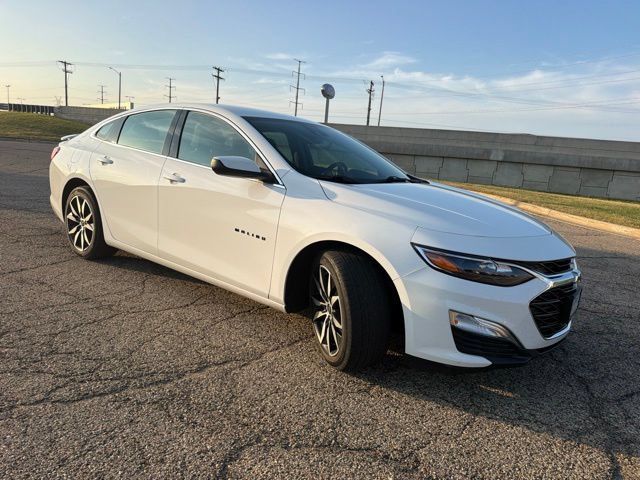Used 2023 Chevrolet Malibu RS w/ LPO, Floor Liner Package FWD image 1
