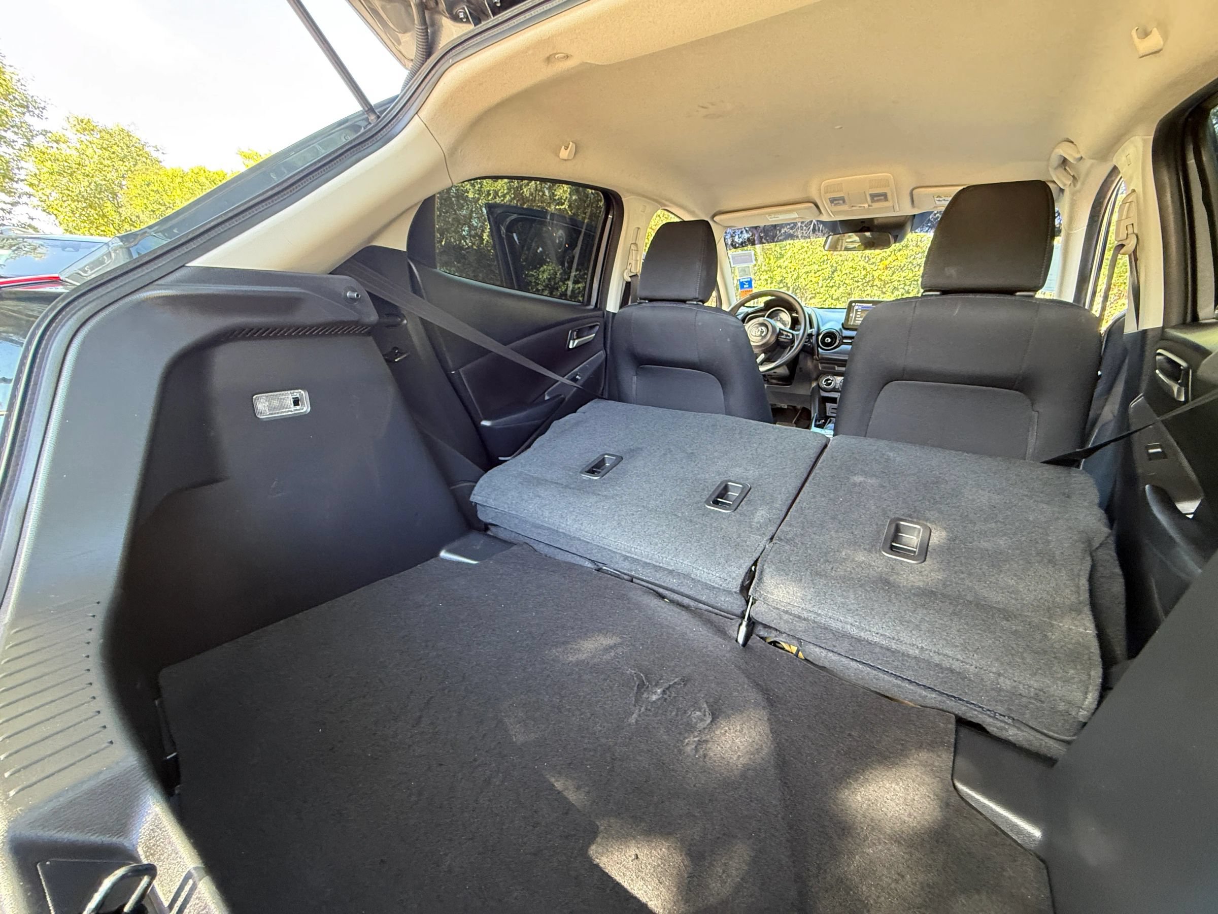 Used 2020 Toyota Yaris LE FWD image 28