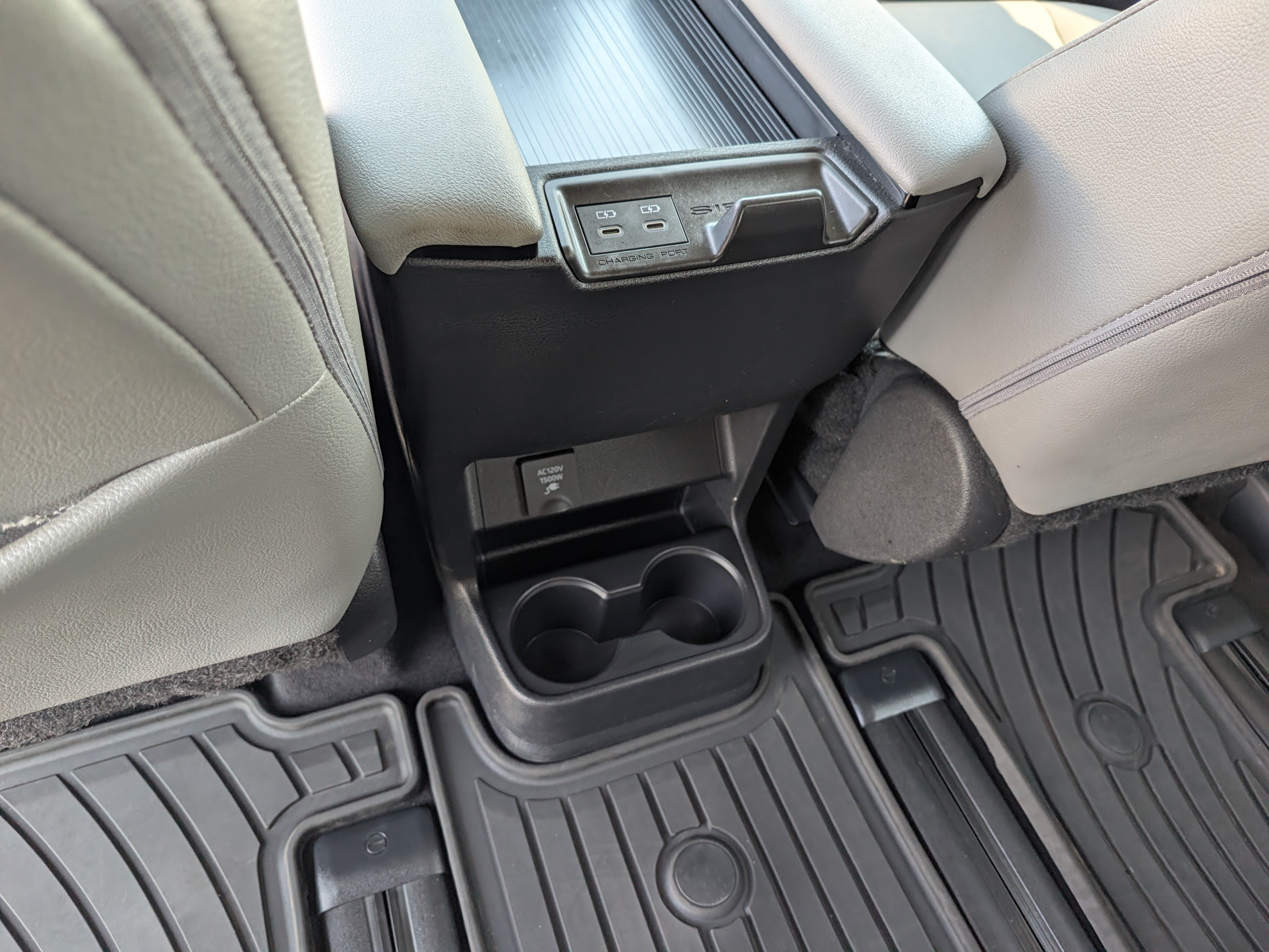 Certified 2025 Toyota Sienna XLE w/ XLE Plus Package AWD/4WD image 20