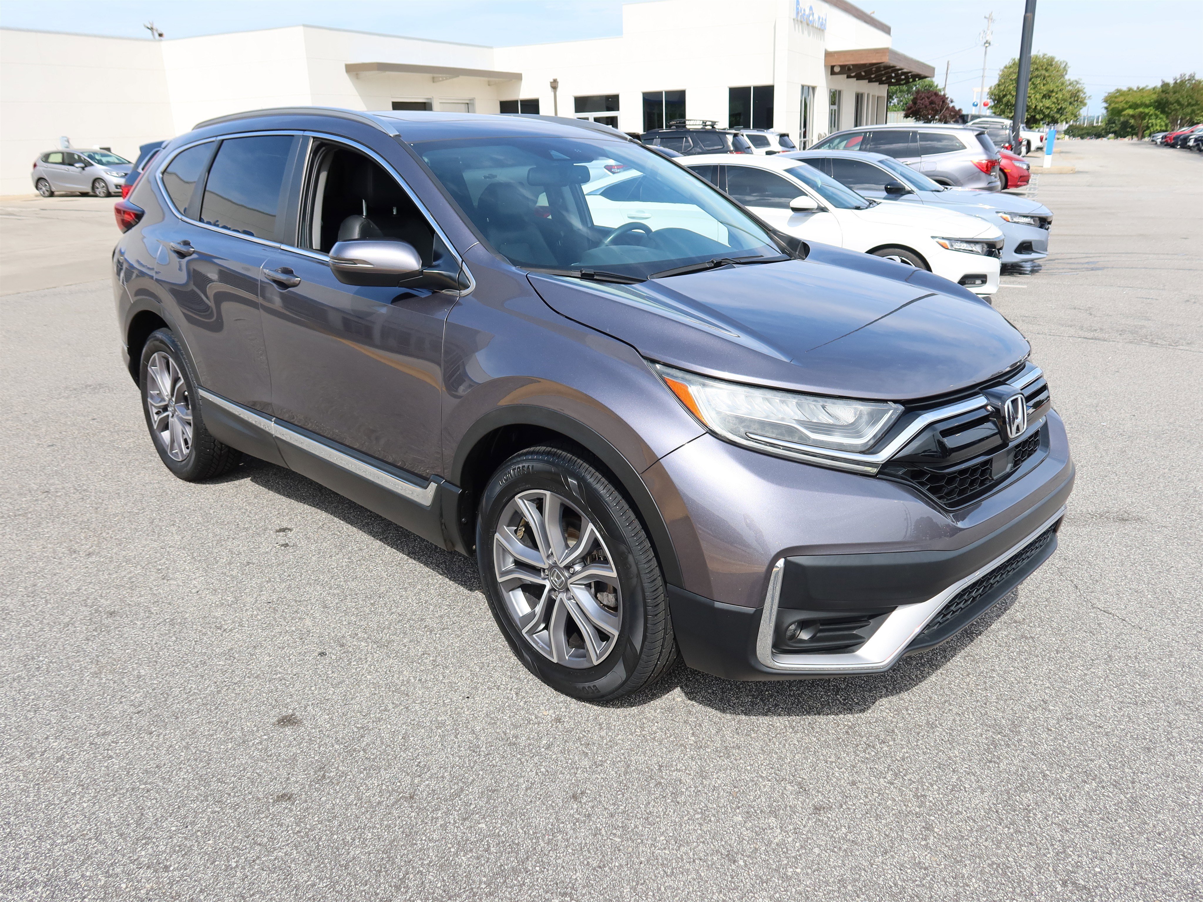 Used 2020 Honda CR-V Touring image 2