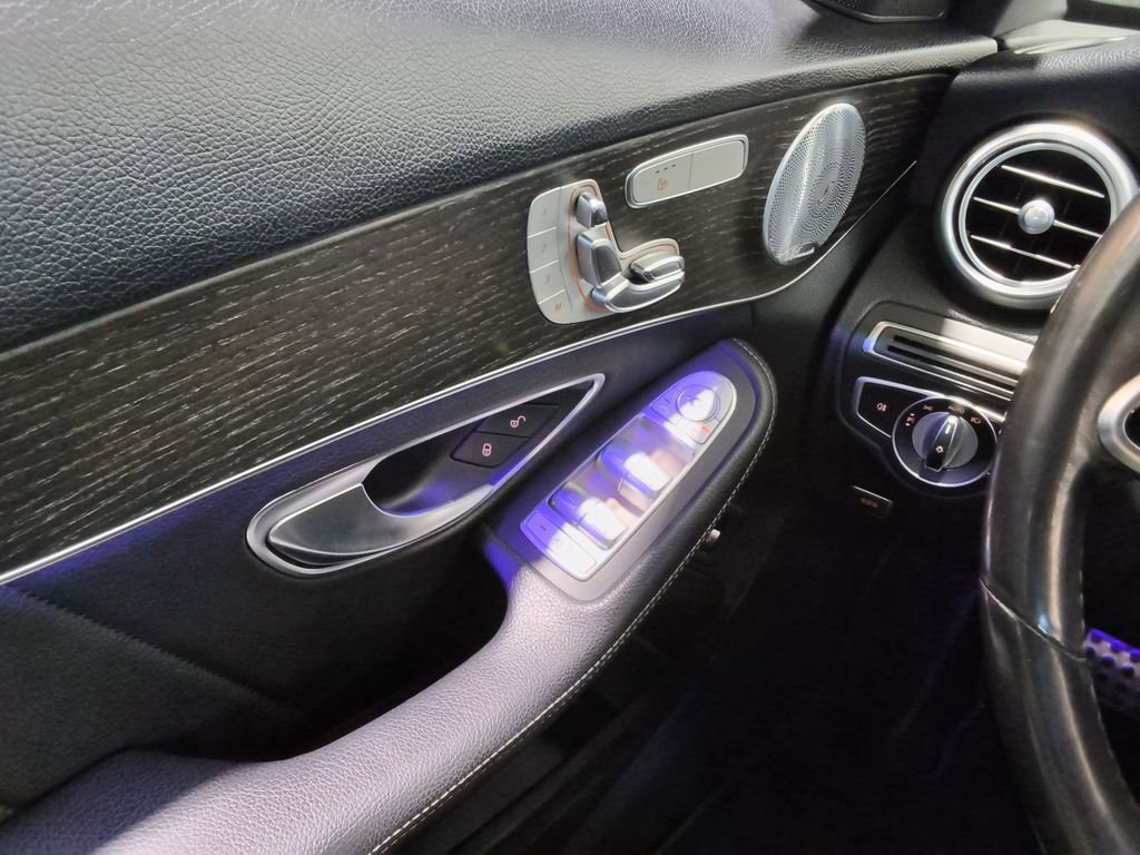 Used 2020 Mercedes-Benz C 300 4MATIC Sedan image 26