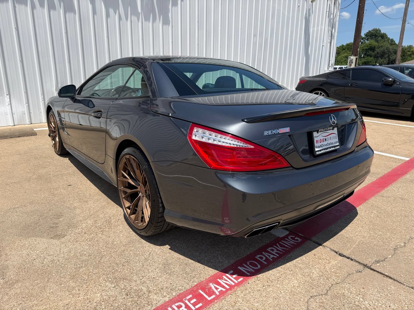 Used 2013 Mercedes-Benz SL 550 image 4