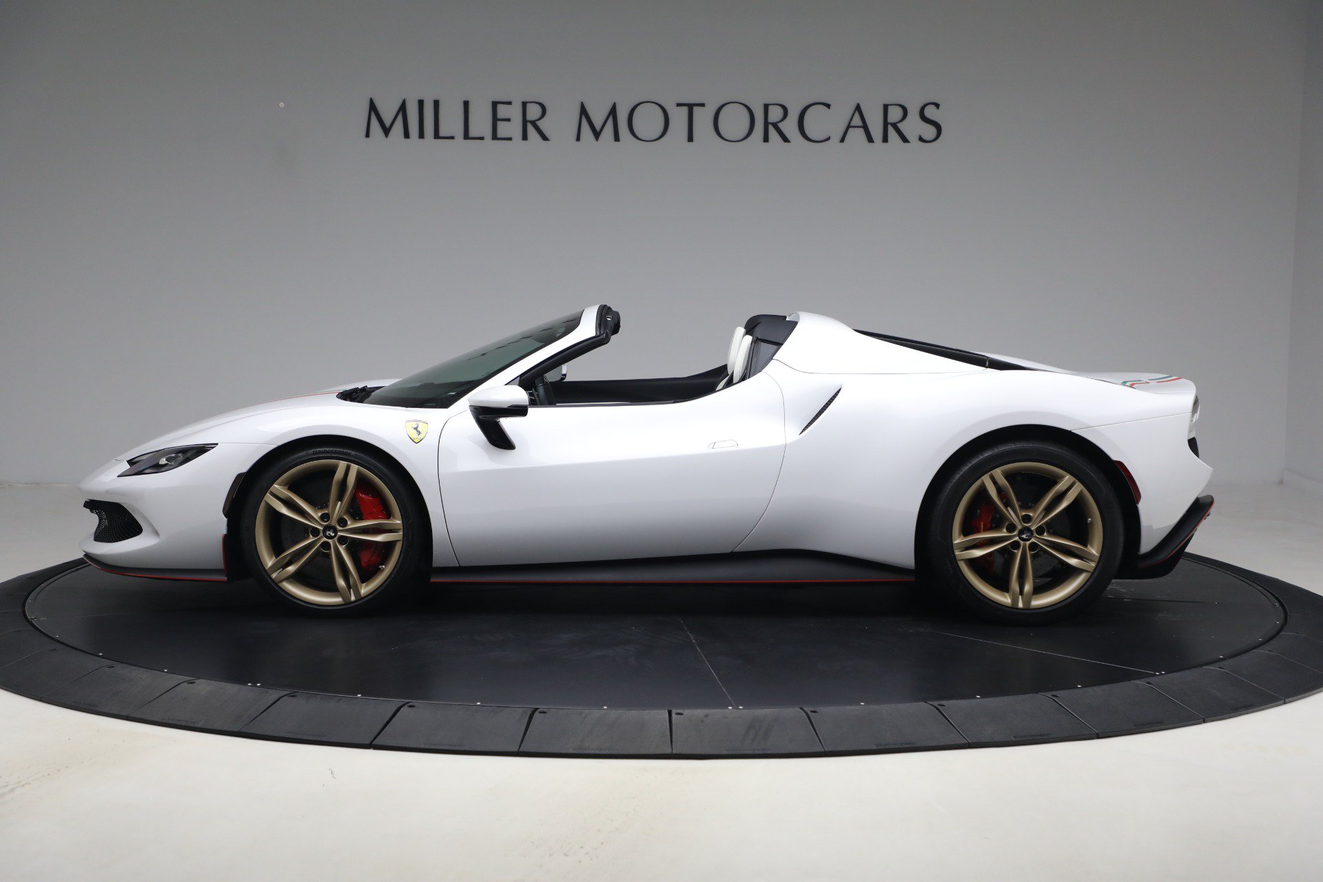 Certified 2025 Ferrari 296 GTS RWD image 4