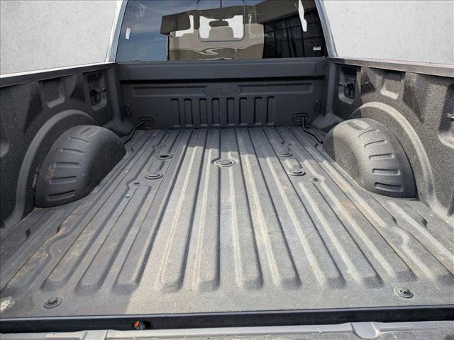 Used 2022 Ford F250 Lariat w/ Black Appearance Package image 6