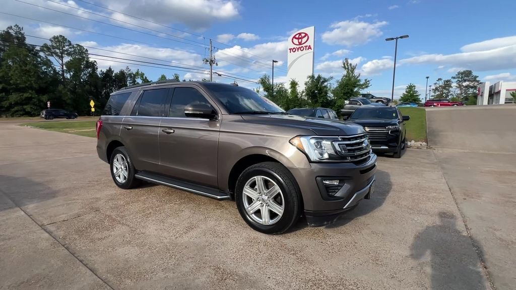Used 2019 Ford Expedition XLT w/ Equipment Group 202A RWD image 8