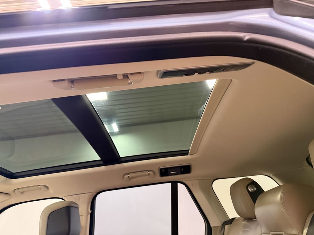 Used 2019 Land Rover Range Rover Supercharged AWD/4WD image 10