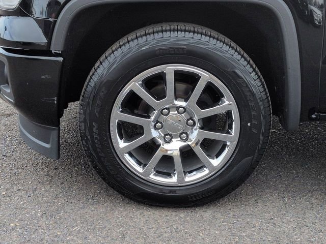 Used 2014 GMC Sierra 1500 Denali w/ Driver Alert Package RWD image 33