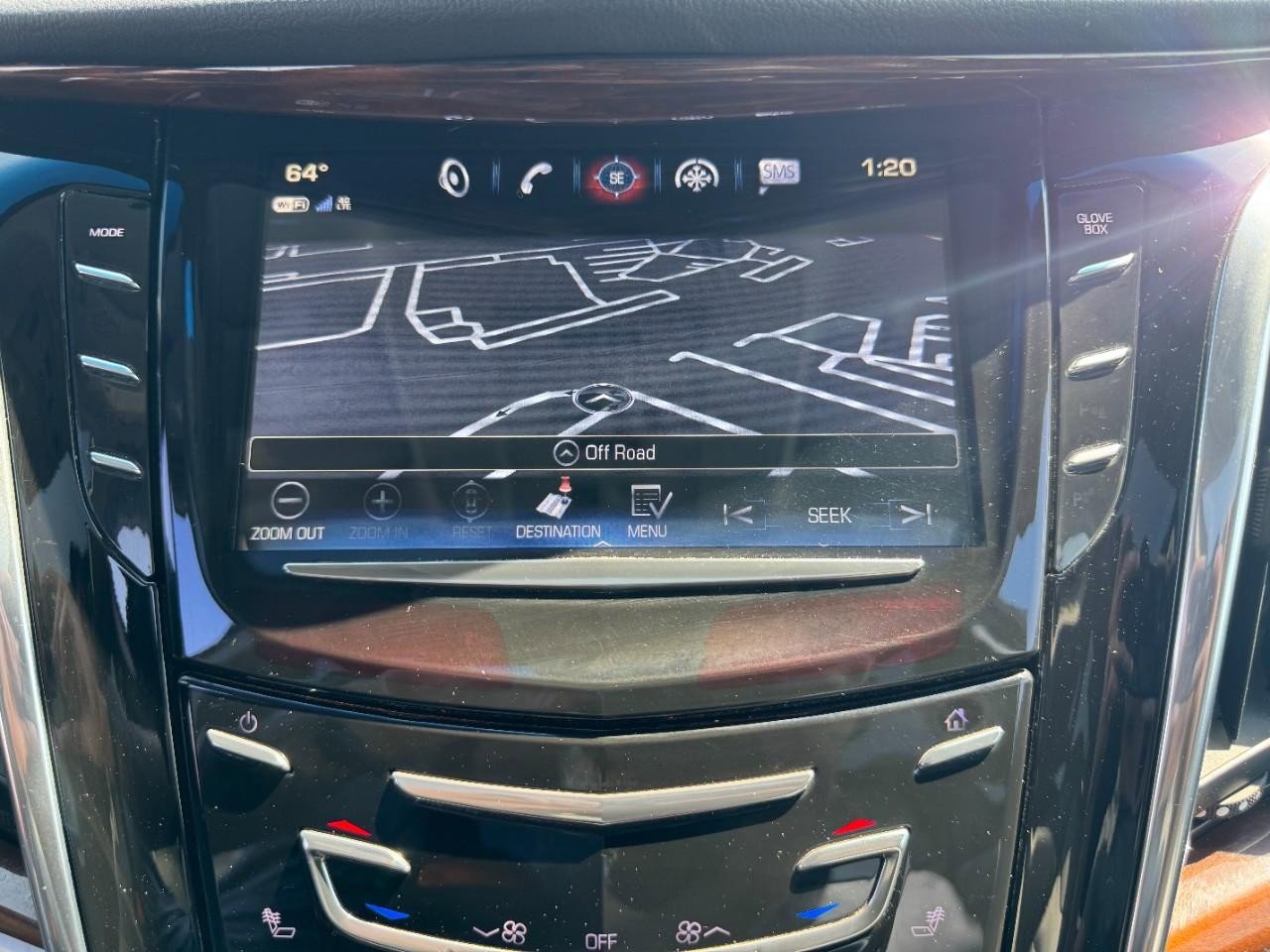 Used 2019 Cadillac Escalade ESV Luxury image 25