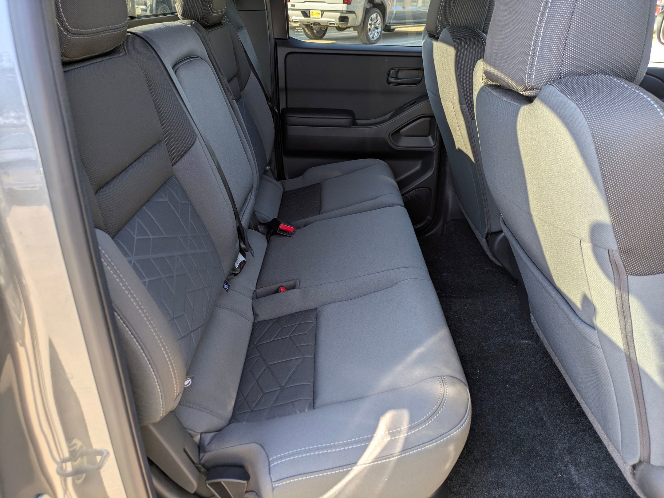 New 2026 Nissan Frontier SV image 18