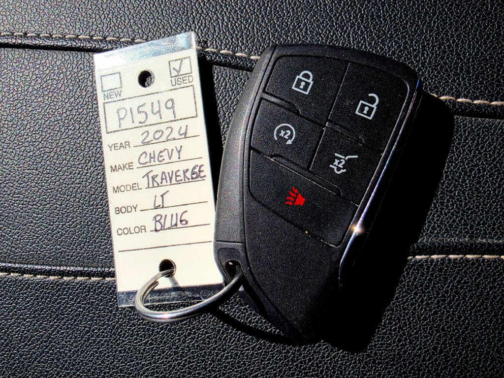 Used 2024 Chevrolet Traverse LT w/ LPO, Floor Liner Package AWD/4WD image 77