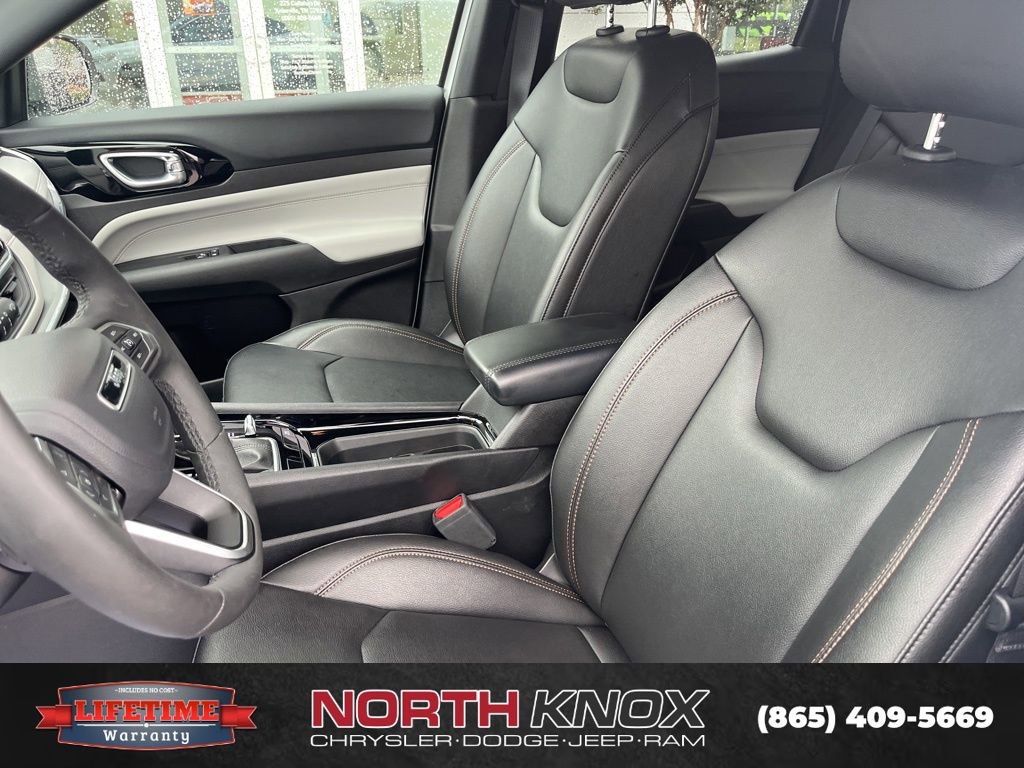 Used 2024 Jeep Compass Limited image 4