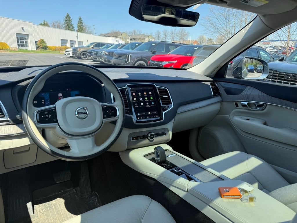 Used 2025 Volvo XC90 B6 Plus w/ Protection Package AWD/4WD image 25