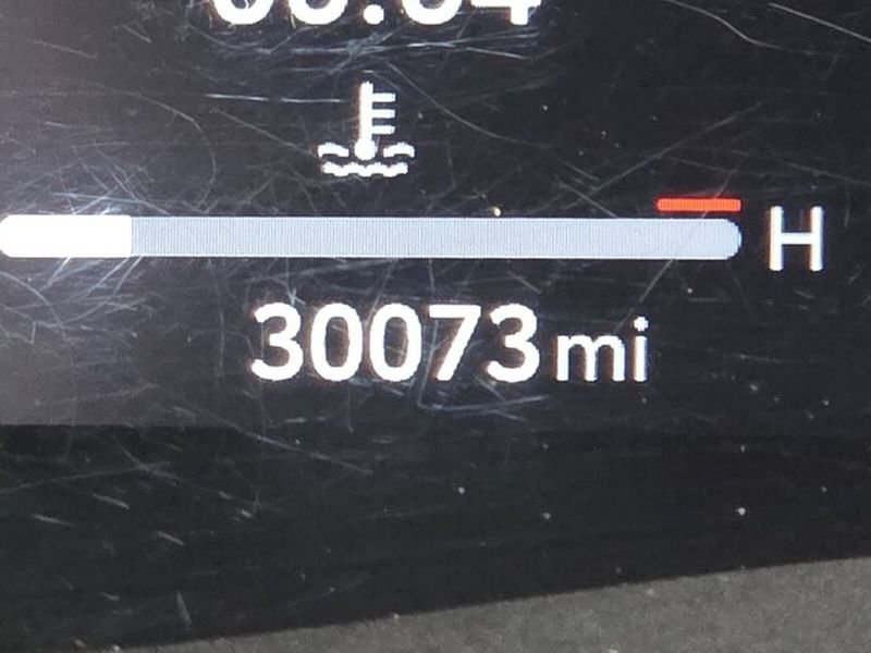 Used 2025 Toyota Camry XSE FWD image 26
