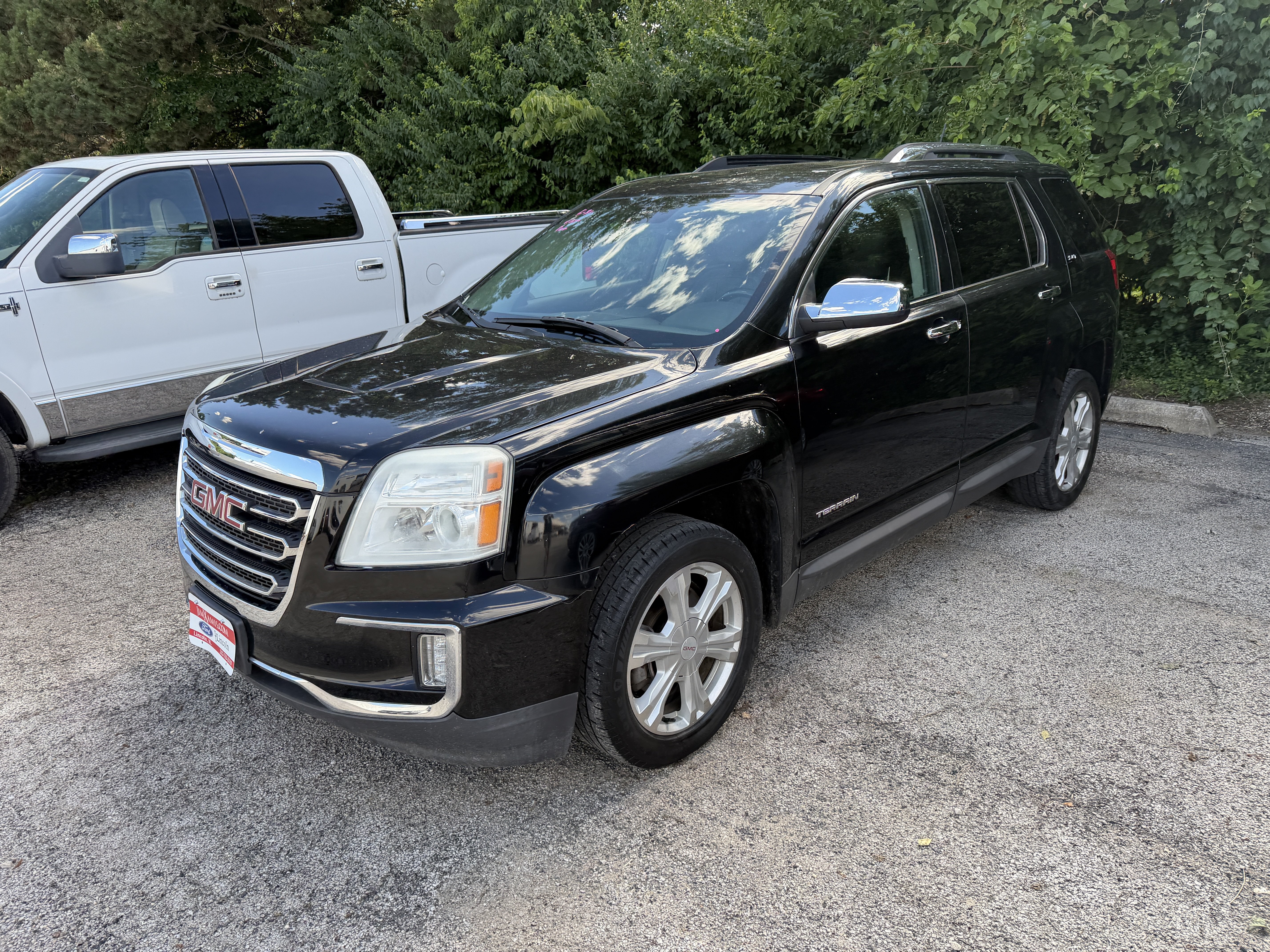 Used 2017 GMC Terrain SLT w/ Open Road Package AWD/4WD image 15