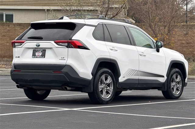 Used 2023 Toyota RAV4 LE image 5