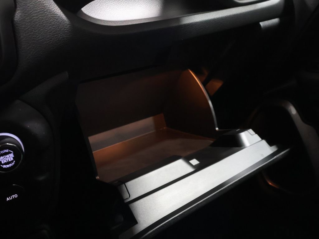 Used 2022 Jeep Renegade Latitude image 30