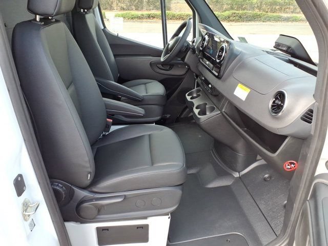 New 2025 Mercedes-Benz eSprinter 170 Cargo image 19