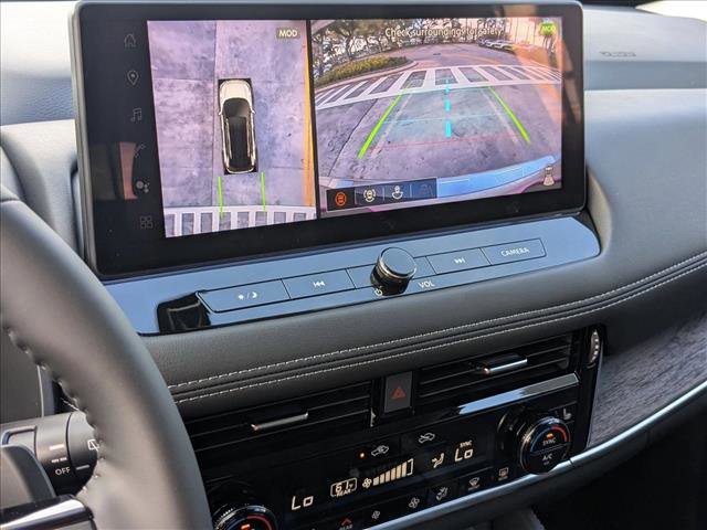 New 2026 Nissan Rogue Platinum image 13