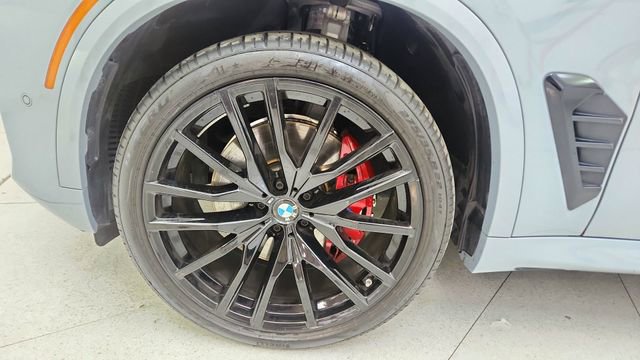 Used 2025 BMW X5 xDrive40i w/ M Sport Package image 64