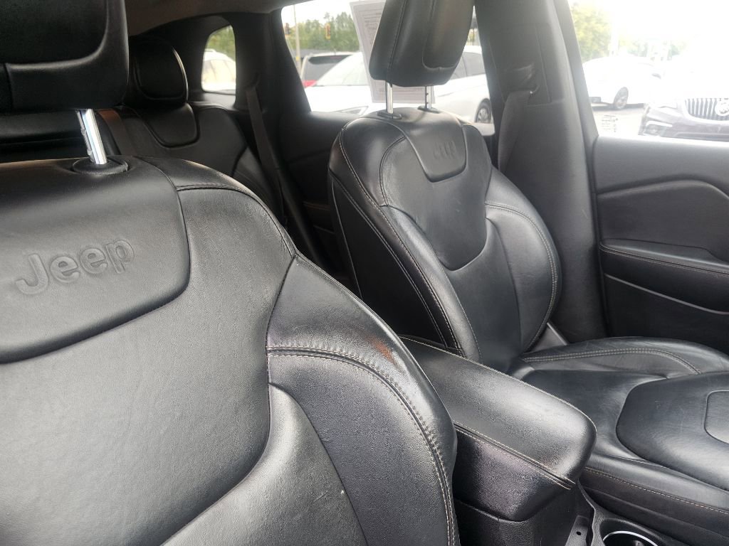 Used 2016 Jeep Cherokee Limited image 73