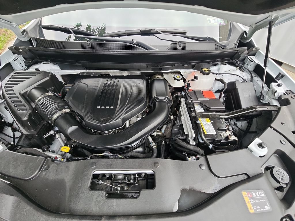 Certified 2026 Chevrolet Traverse Z71 w/ LPO, Floor Liner Package AWD/4WD image 29