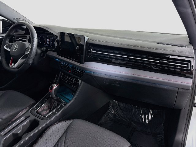Certified 2026 Volkswagen Jetta GLI Autobahn FWD image 31